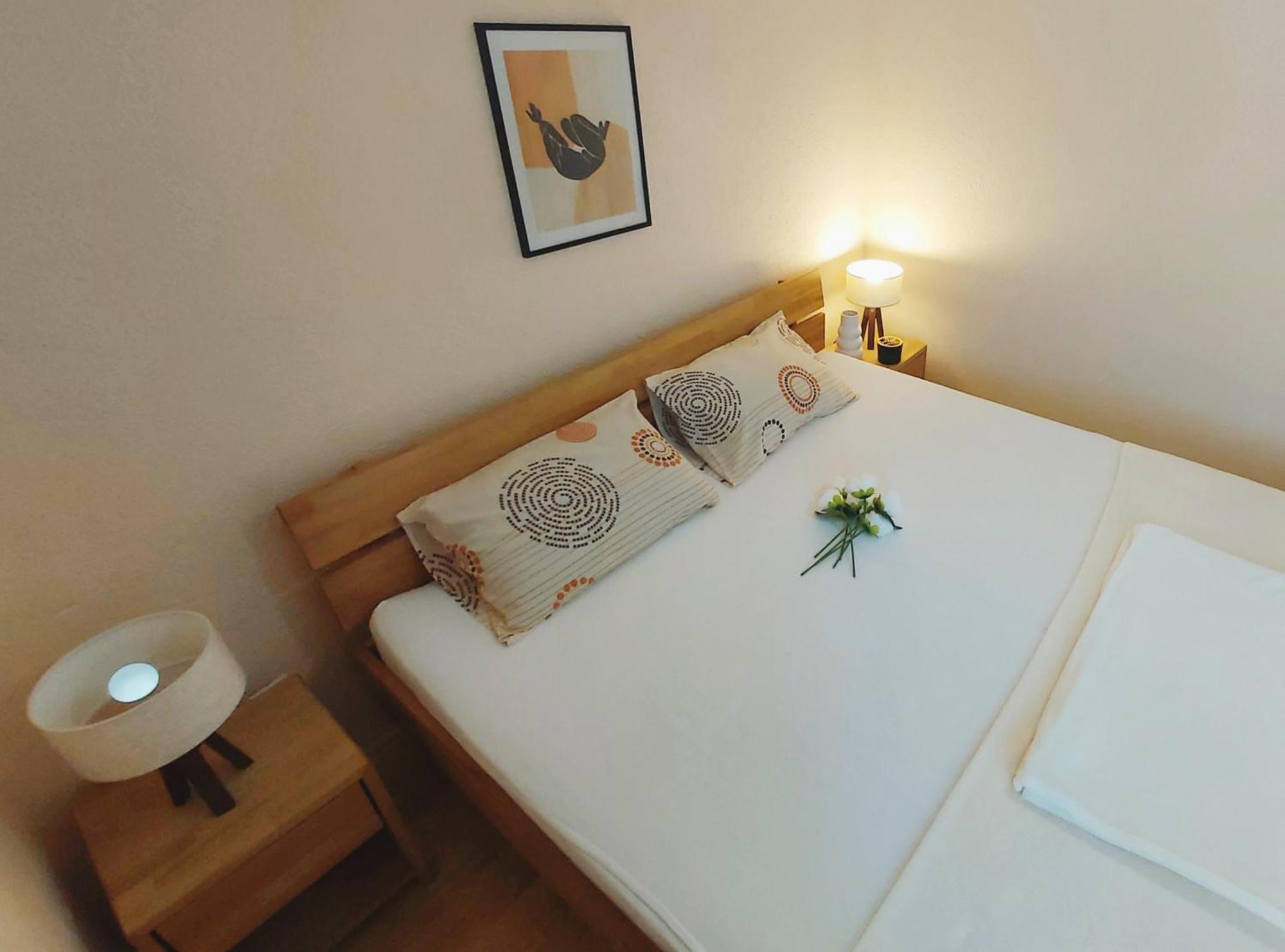 Zara Apartment With Terrace Near Old Town โมสตาร์ ภายนอก รูปภาพ